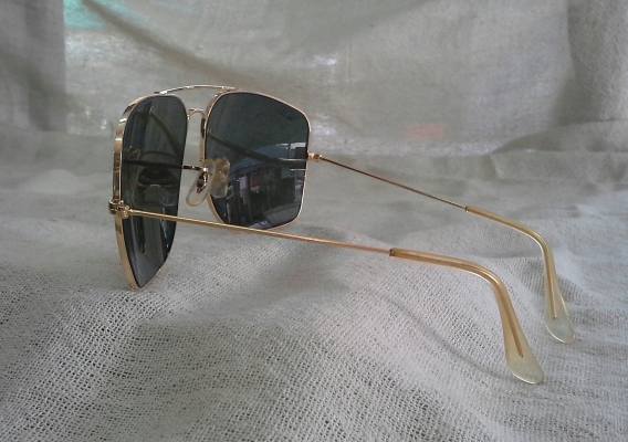 แว่นตาอเมริกันแฮนด์เมดยุค '70s ยิ่งใหญ่ระดับตำนาน B&L RAY-BAN EXPLORER USA บิ๊กไซซ์! ตัวแท้ แว่นตาอเมริกันแฮนด์เมดยุค '70s ยิ่งใหญ่ระดับตำนาน B&L RAY-BAN EXPLORER USA บิ๊กไซซ์! ตัวแท้