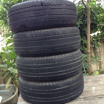 +++ ขายยางบริดสโตน 265-70-16 ปี 13 สภาพสวย 4 เส้น ราคา 5,000.- บาทครับ +++ ขายยางบริดสโตน 265-70-16 ปี 13 สภาพสวย 4 เส้น ราคา 5,000.- บาทครับ
