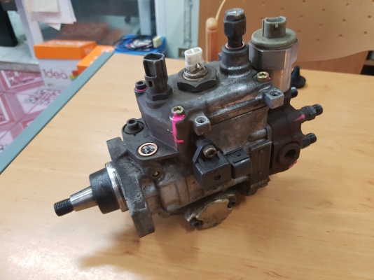 ปั้มน้ำมันโซล่า ISUZU D-MAX 4JH1 มือสอง สภาพ 90\%