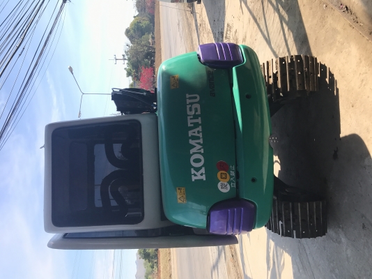 รถขุดKomatsu pc 30-7  ราคา 470,000 บาท สนใจโทร085-8332943