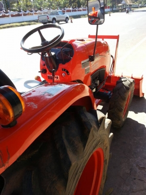 ขายจ้า 3608SP ตัวรถ+ใบดัน  เอกสารเล่มทะเบียนครบ  กันทรลักษ์ ศรีสะเกษ สนใจต่อรองโทร.0816004753 จ้า...