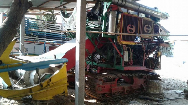 ขายรถเกี่ยวข้าว พ.เจริญการช่าง เครื่อง195 ตัวเดิน10 ปั้ม22