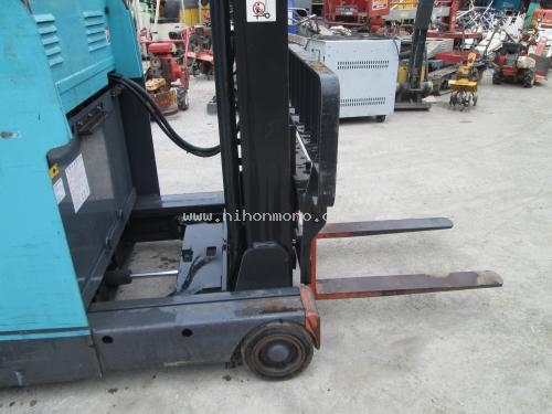 ราคาพิเศษ 87,000 บาท!! รถยกไฟฟ้ายืนขับ TOYOTA 6FBR10 รหัสสินค้า : 80904621 www.nihonmono.com