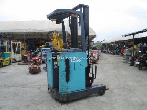 ราคาพิเศษ 87,000 บาท!! รถยกไฟฟ้ายืนขับ TOYOTA 6FBR10 รหัสสินค้า : 80904621 www.nihonmono.com