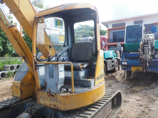 ขายรถขุดเก่าญี่ปุ่น KATO HD205UR เครื่องยนต์K4N
