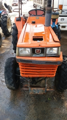 รถไถ คูโบต้า 20 แรง L1-20 สองเพลาตัวเปล่า รถไถ คูโบต้า 20 แรง L1-20 สองเพลาตัวเปล่า