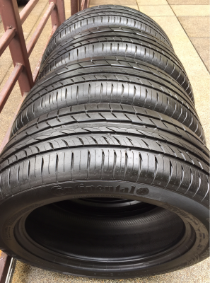 ยาง Continental 225 55 17 ปี15 ดอกเต็ม ตุ่มเพียบ ไม่มีปะ ราคาไม่แพง ยาง Continental 225 55 17 ปี15 ดอกเต็ม ตุ่มเพียบ ไม่มีปะ ราคาไม่แพง