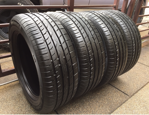 ยาง Continental 225 55 17 ปี15 ดอกเต็ม ตุ่มเพียบ ไม่มีปะ ราคาไม่แพง