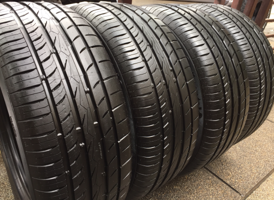 ยาง Continental 225 55 17 ปี15 ดอกเต็ม ตุ่มเพียบ ไม่มีปะ ราคาไม่แพง ยาง Continental 225 55 17 ปี15 ดอกเต็ม ตุ่มเพียบ ไม่มีปะ ราคาไม่แพง