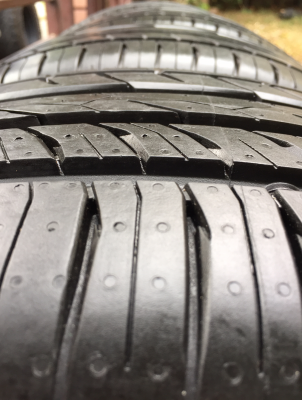 ยาง Continental 225 55 17 ปี15 ดอกเต็ม ตุ่มเพียบ ไม่มีปะ ราคาไม่แพง ยาง Continental 225 55 17 ปี15 ดอกเต็ม ตุ่มเพียบ ไม่มีปะ ราคาไม่แพง