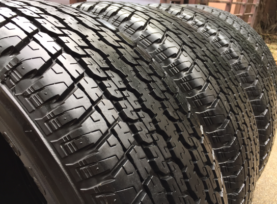 ยาง Bridgestone 255 65 17 ปี15 ดอกเต็ม ใช้ยาว ราคาไม่แพง