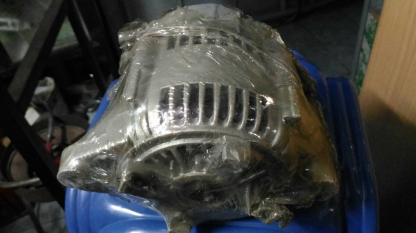 ไดชาจน์120Aใส่รถตู้หัวจรวดเครื่อง2500 2L 2800 3L 3000 5L ใช้อะไหล่ไส้ในของไดชาจน์JZได้เลย  4000บาท อยู่ดอนเมือง TEL0890671028 IDline0890671028