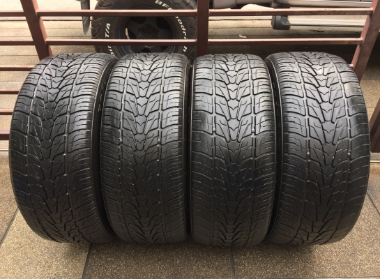 ยาง Roadstone 265 50 20 ปี15 ดอกเยอะ พร้อมใช้งาน ราคาไม่แพง