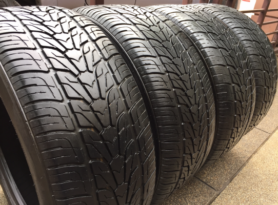 ยาง Roadstone 265 50 20 ปี15 ดอกเยอะ พร้อมใช้งาน ราคาไม่แพง