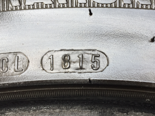 ยาง Roadstone 265 50 20 ปี15 ดอกเยอะ พร้อมใช้งาน ราคาไม่แพง