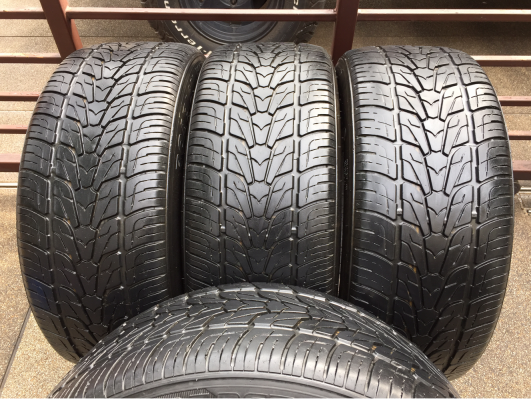 ยาง Roadstone 265 50 20 ปี15 ดอกเยอะ พร้อมใช้งาน ราคาไม่แพง