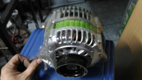 ไดชาจน์120Aใส่รถนิสสันเซฟิโร่A32 A33  2500บาท อยู่ดอนเมือง TEL0890671028 IDline0890671028