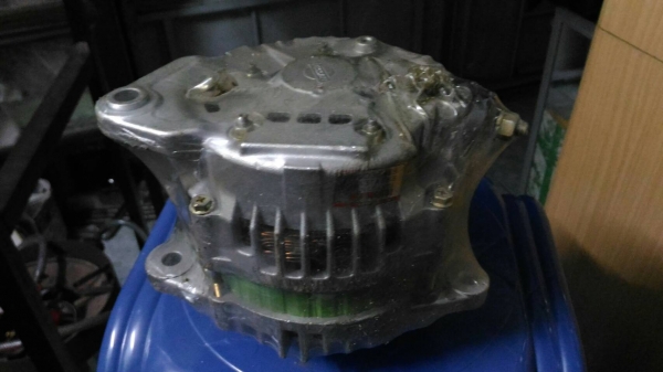 ไดชาจน์120Aใส่รถนิสสันเซฟิโร่A32 A33  2500บาท อยู่ดอนเมือง TEL0890671028 IDline0890671028