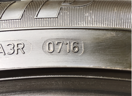 ยาง Goodyear 265 50 20 ปี16 ดอกเต็ม ใช้ยาว ราคาไม่แพง ยาง Goodyear 265 50 20 ปี16 ดอกเต็ม ใช้ยาว ราคาไม่แพง
