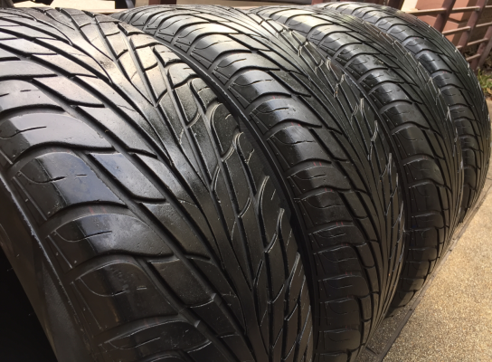 ยาง Maxxis 265 60 18 ปี13 ดอกเยอะ พร้อมใช้งาน ราคาไม่แพง ยาง Maxxis 265 60 18 ปี13 ดอกเยอะ พร้อมใช้งาน ราคาไม่แพง