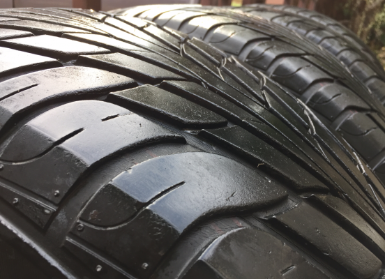 ยาง Maxxis 265 60 18 ปี13 ดอกเยอะ พร้อมใช้งาน ราคาไม่แพง ยาง Maxxis 265 60 18 ปี13 ดอกเยอะ พร้อมใช้งาน ราคาไม่แพง