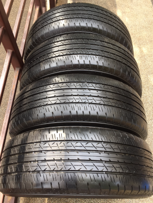 ยาง Bridgestone 215 60 16 กลางปี15 ดอกเต็ม ไม่มีปะ ราคาไม่แพง