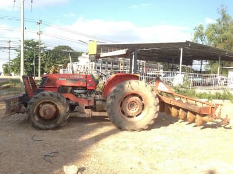 KUBOTA M9000 KUBOTA M9000