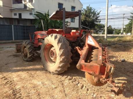 KUBOTA M9000 KUBOTA M9000