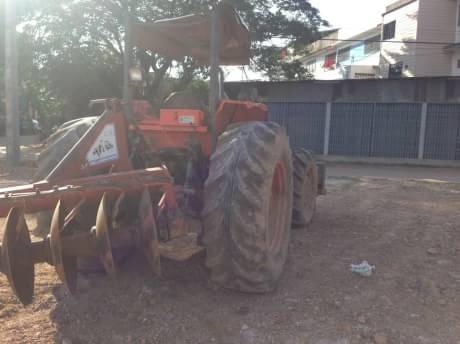KUBOTA M9000 KUBOTA M9000