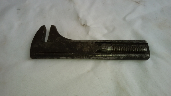 ประแจคอม้า GERMANY