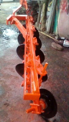 ผานบุกเบิก ตราช้าง