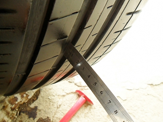 ยางซิ่ง18  มิชลิน 235-45-18 ลงพื้นปี14 ดอกหนา 8มิล