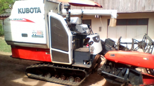 ขายKUBOTA  DC95 GM พร้อมเทรเลอร์ลาก