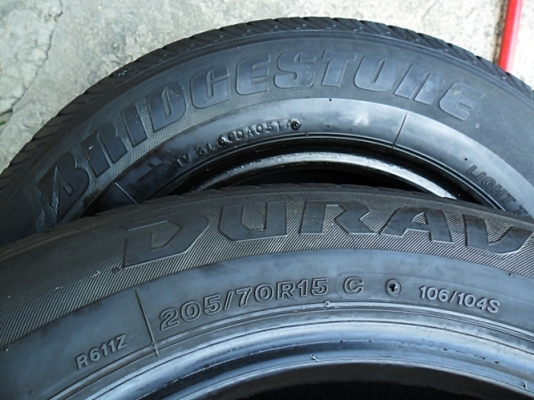 ยางกระบะ15 บริดสโตน 205-70-15 ปี14 เส้นละ475 (สภาพ60\%) ยางกระบะ15 บริดสโตน 205-70-15 ปี14 เส้นละ475 (สภาพ60\%)