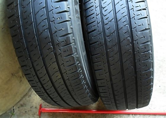 ยางกระบะ15 มิชลิน 205-70-15 ปี14 เส้นละ600