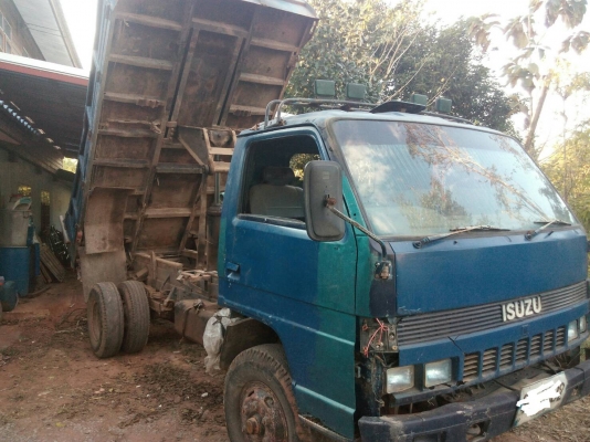 ขายISUZU NPR 115 แรง Fหน้าหลัง ติดสโลว์ 235,000บ. สนใจ 0835601591 หรือ 0903494058