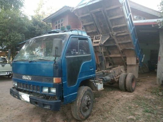 ขายISUZU NPR 115 แรง Fหน้าหลัง ติดสโลว์ 235,000บ. สนใจ 0835601591 หรือ 0903494058