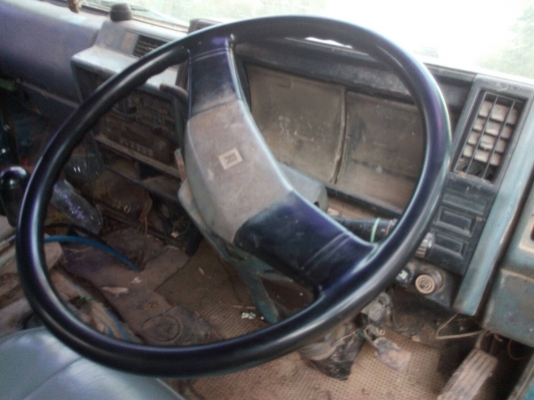 ขายISUZU NPR 115 แรง Fหน้าหลัง ติดสโลว์ 235,000บ. สนใจ 0835601591 หรือ 0903494058