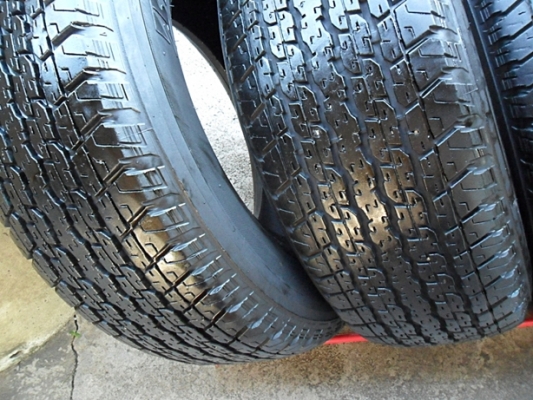 ยาง17กระบะสูง บริดสโตน 255-65-17ลงพื้นปี15 ดอกหนา1เซ็น