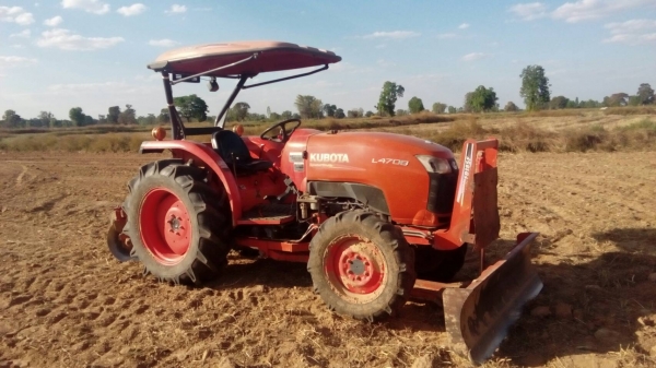 รถไถ 47 แรง ปี 56 / 500 ช.ม อุปกร 2 ชิ้น พร้อมลุยงาน ราคาเบา ฯ 367000 ทะเบียนพร้อม สอบ ถามทีเบอร์ วันทูคอล 098 668-3479 dtac 094 283-9369 สิทธิ์ คับ รถไถ 47 แรง ปี 56 / 500 ช.ม อุปกร 2 ชิ้น พร้อมลุยงาน ราคาเบา ฯ 367000 ทะเบียนพร้อม สอบ ถามทีเบอร์ วันทูคอล 098 668-3479 dtac 094 283-9369 สิทธิ์ คับ