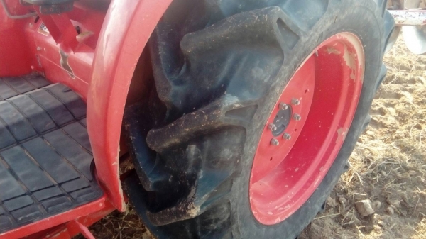 รถไถ 47 แรง ปี 56 / 500 ช.ม อุปกร 2 ชิ้น พร้อมลุยงาน ราคาเบา ฯ 367000 ทะเบียนพร้อม สอบ ถามทีเบอร์ วันทูคอล 098 668-3479 dtac 094 283-9369 สิทธิ์ คับ รถไถ 47 แรง ปี 56 / 500 ช.ม อุปกร 2 ชิ้น พร้อมลุยงาน ราคาเบา ฯ 367000 ทะเบียนพร้อม สอบ ถามทีเบอร์ วันทูคอล 098 668-3479 dtac 094 283-9369 สิทธิ์ คับ