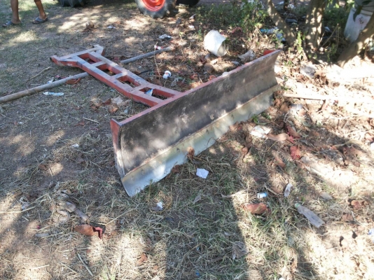 รถไถ 45 แรง DI ปึ 53 / ช.ม 2000 นิดฯ เครื่องแห้งดี พร้อมลุยงาน อุปกร 4 ชิ้น ผานหน้า + ผานหลัง + ผานยกล่องมัน + ผานขุดมัน ราคา เบาฯฯ 265000 บาท ดูรถ ที จ. ศรีสะเกษ วันทูคอล 098 6683479 dtac 094 2839369 สิทธิ์ คับ รถไถ 45 แรง DI ปึ 53 / ช.ม 2000 นิดฯ เครื่องแห้งดี พร้อมลุยงาน อุปกร 4 ชิ้น ผานหน้า + ผานหลัง + ผานยกล่องมัน + ผานขุดมัน ราคา เบาฯฯ 265000 บาท ดูรถ ที จ. ศรีสะเกษ วันทูคอล 098 6683479 dtac 094 2839369 สิทธิ์ คับ