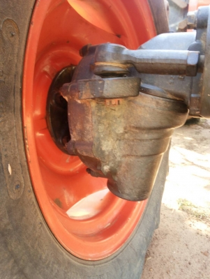 รถไถ 45 แรง DI ปึ 53 / ช.ม 2000 นิดฯ เครื่องแห้งดี พร้อมลุยงาน อุปกร 4 ชิ้น ผานหน้า + ผานหลัง + ผานยกล่องมัน + ผานขุดมัน ราคา เบาฯฯ 265000 บาท ดูรถ ที จ. ศรีสะเกษ วันทูคอล 098 6683479 dtac 094 2839369 สิทธิ์ คับ รถไถ 45 แรง DI ปึ 53 / ช.ม 2000 นิดฯ เครื่องแห้งดี พร้อมลุยงาน อุปกร 4 ชิ้น ผานหน้า + ผานหลัง + ผานยกล่องมัน + ผานขุดมัน ราคา เบาฯฯ 265000 บาท ดูรถ ที จ. ศรีสะเกษ วันทูคอล 098 6683479 dtac 094 2839369 สิทธิ์ คับ