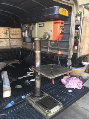 ขายถูกๆครับ แท่นสว่านสภาพสวย ออฟชั่นครบมาก ไฟบ้าน 220 ขายถูกๆครับ แท่นสว่านสภาพสวย ออฟชั่นครบมาก ไฟบ้าน 220