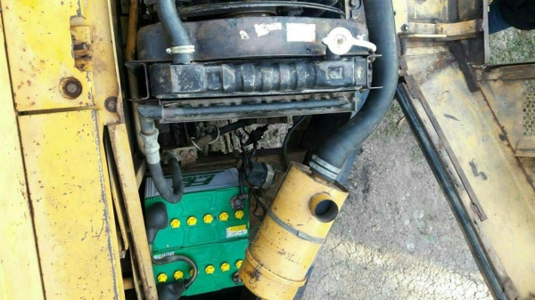 ขายรถขุดแบ็คโค KOMATSU PC60-5U บูมสไลด์ช่วงล่างเต็มเครื่องเดิม พร้อมทำงาน