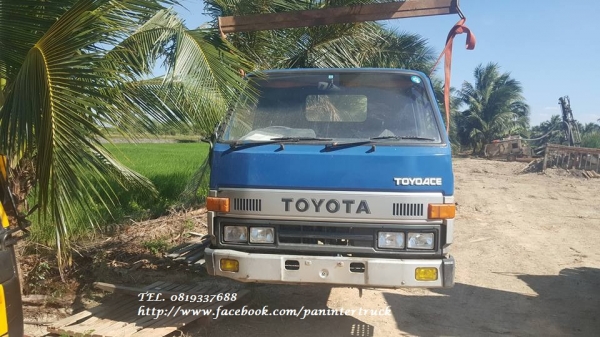 ขายถูกด่วนๆหัวเก๋งรถบรรทุก 4ล้อใหญ่ ,6 ล้อเล็ก CABIN TOYOTA BU87 ,DYNA200-300 (ตาเหลี่ยม /มีขาหลัง) ราคาเพียง 55,000 บาท สนใจรีบติดต่อ 0819337688