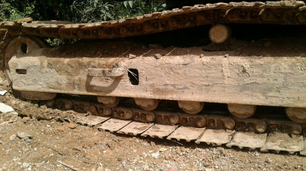 ขายรถแบคโฮ KOMATSU PC120-5 ระบบไฟเต็ม เอกสารเล่ม มีระบบหัวกระแทก ราคา 450000