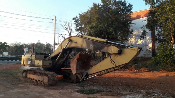 ขายCAT E200B เครื่องมิตชูบิชิ เครื่องปั้มดี พร้อมใช้งาน ราคา360,000บ. สนใจ 0835601591 0903494058