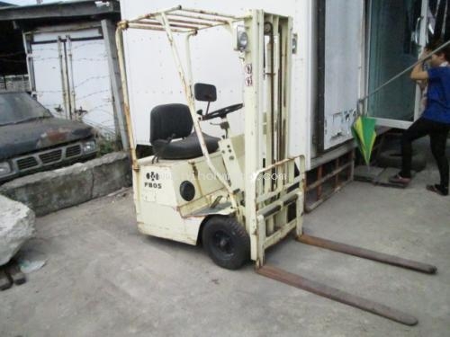 ราคาพิเศษ 49,000 บาท!! รถยกไฟฟ้า KOMATSU รุ่น : FB05-2 รหัสสินค้า : 80802215 www.nihonmono.com