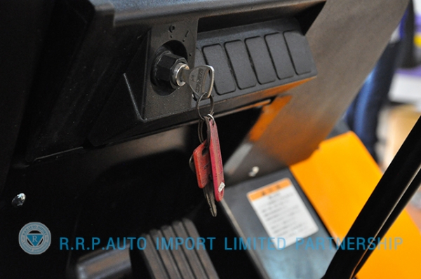 ขายรถโฟล์คลิฟท์มือสอง TOYOTA รุ่น 7FD40-16177 นำเข้าจากประเทศญี่ปุ่น 100\% ไม่เคยใช้งานในไทย